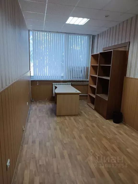 Офис в Волгоградская область, Волгоград Козловская ул., 50А (18 м) - Фото 0