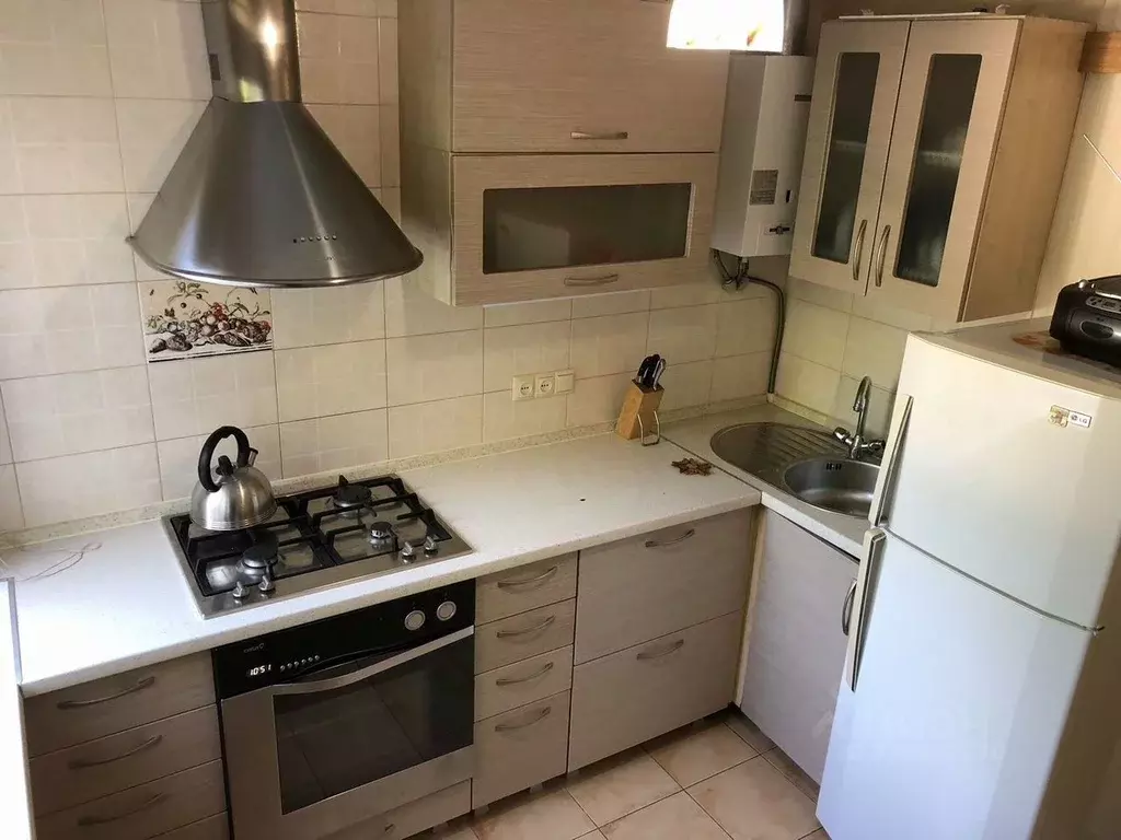 2-к кв. Крым, Симферополь ул. Дмитрия Ульянова, 34 (50.0 м) - Фото 2