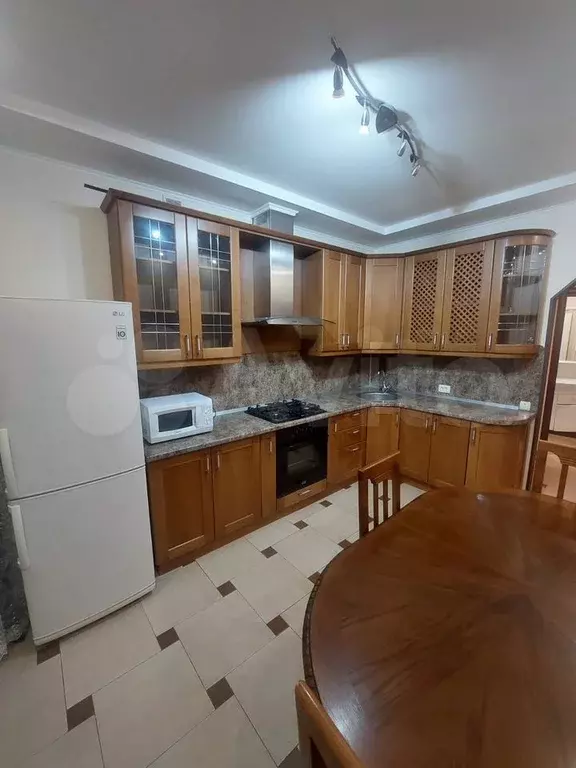 2-к. квартира, 65 м, 2/6 эт. - Фото 0