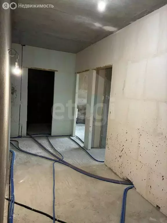 1-комнатная квартира: Тверь, улица Ткача, 3 (52 м) - Фото 1