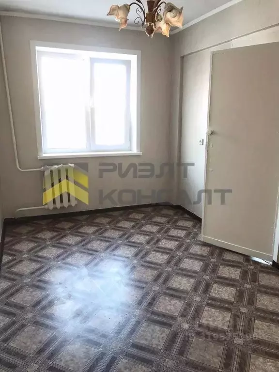 3-к кв. Омская область, Омск Заозерный мкр, ул. Бородина, 33 (58.9 м) - Фото 0