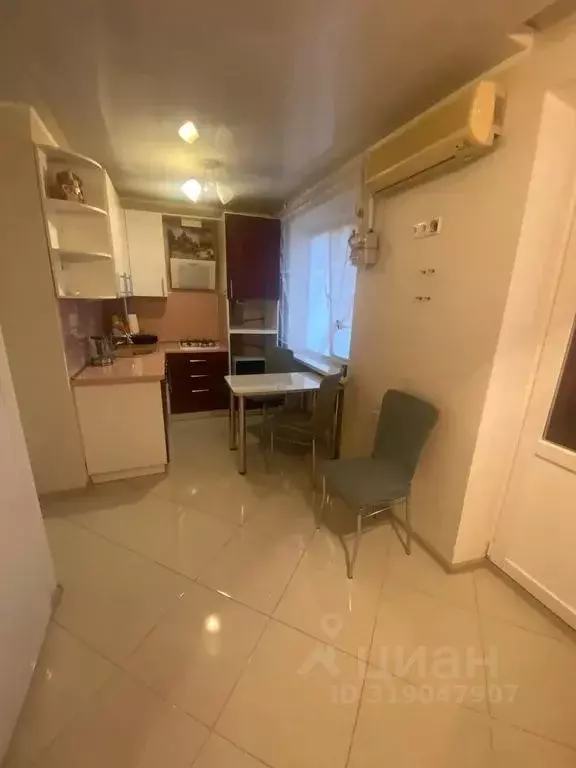 2-к кв. Краснодарский край, Новороссийск Суворовская ул., 39/49 (55.0 ... - Фото 1