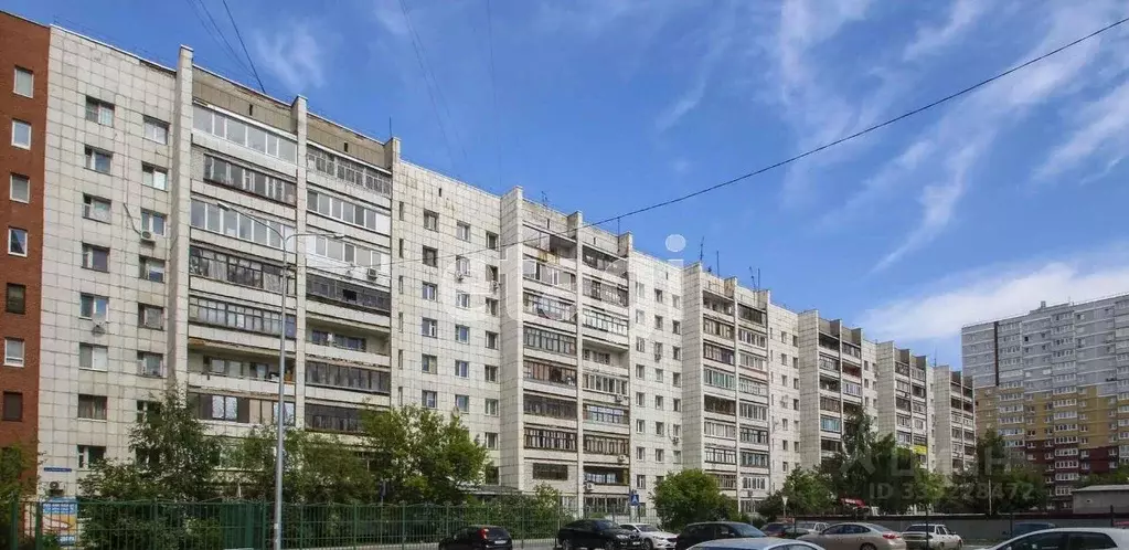 2-к кв. Тюменская область, Тюмень ул. Александра Матросова, 1 (48.7 м) - Фото 1