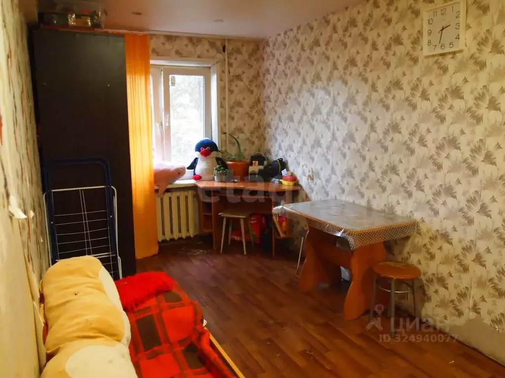 Комната Красноярский край, Красноярск Семафорная ул., 183 (14.0 м) - Фото 1