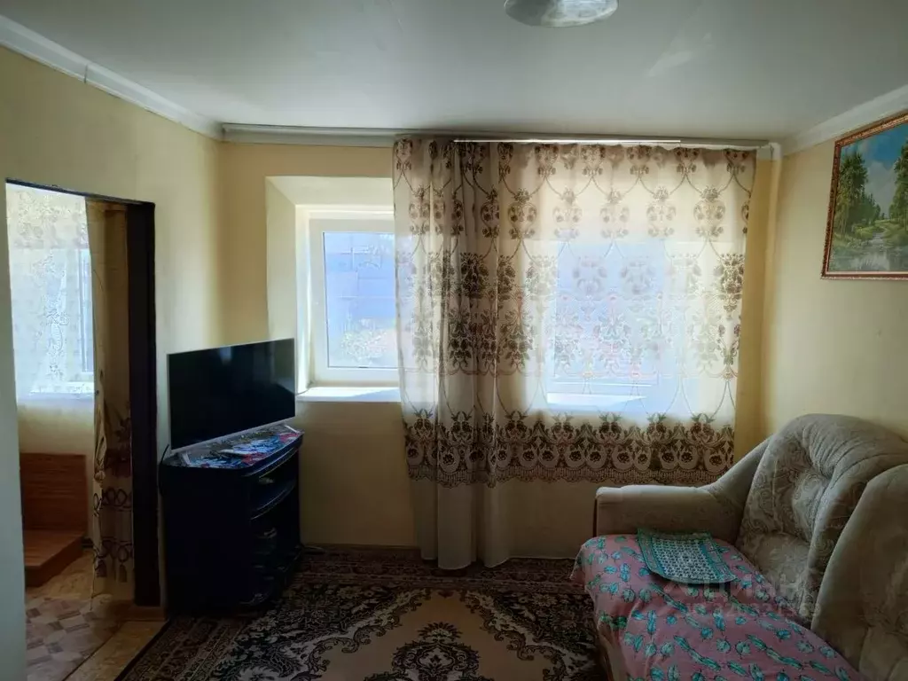 Дом в Краснодарский край, Ейское с/пос, пос. Октябрьский пер. 2-й ... - Фото 2