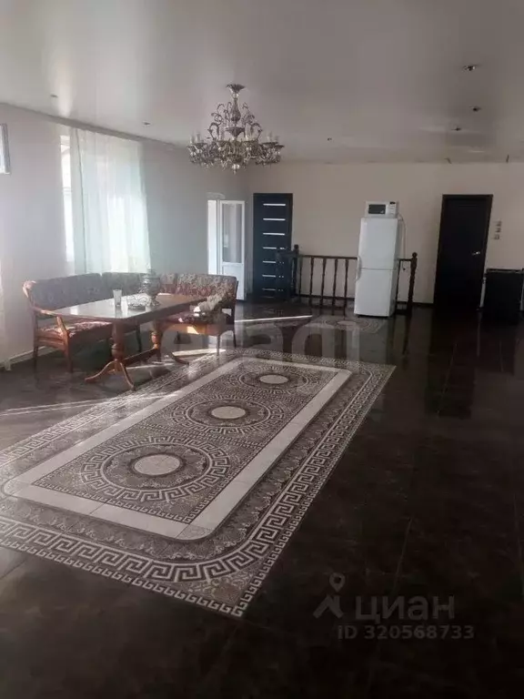 Дом в Саха (Якутия), Якутск Хатын-Юряхское ш., Л-2 (212 м) - Фото 1