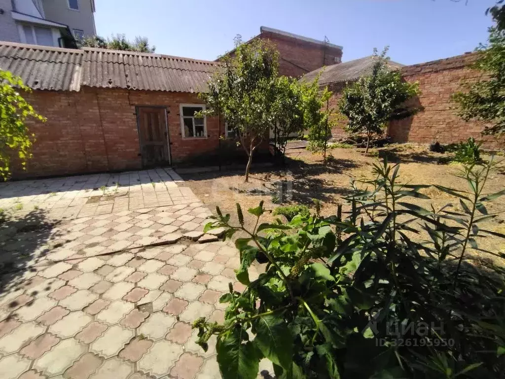 Дом в Краснодарский край, Ейск Азовский пер. (88 м) - Фото 2