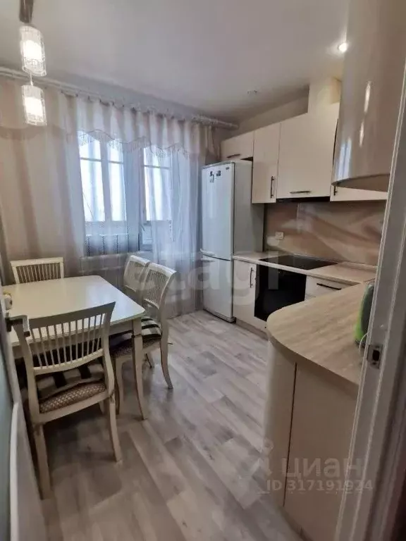 3-к кв. Омская область, Омск ул. Конева, 34/2 (70.0 м) - Фото 1