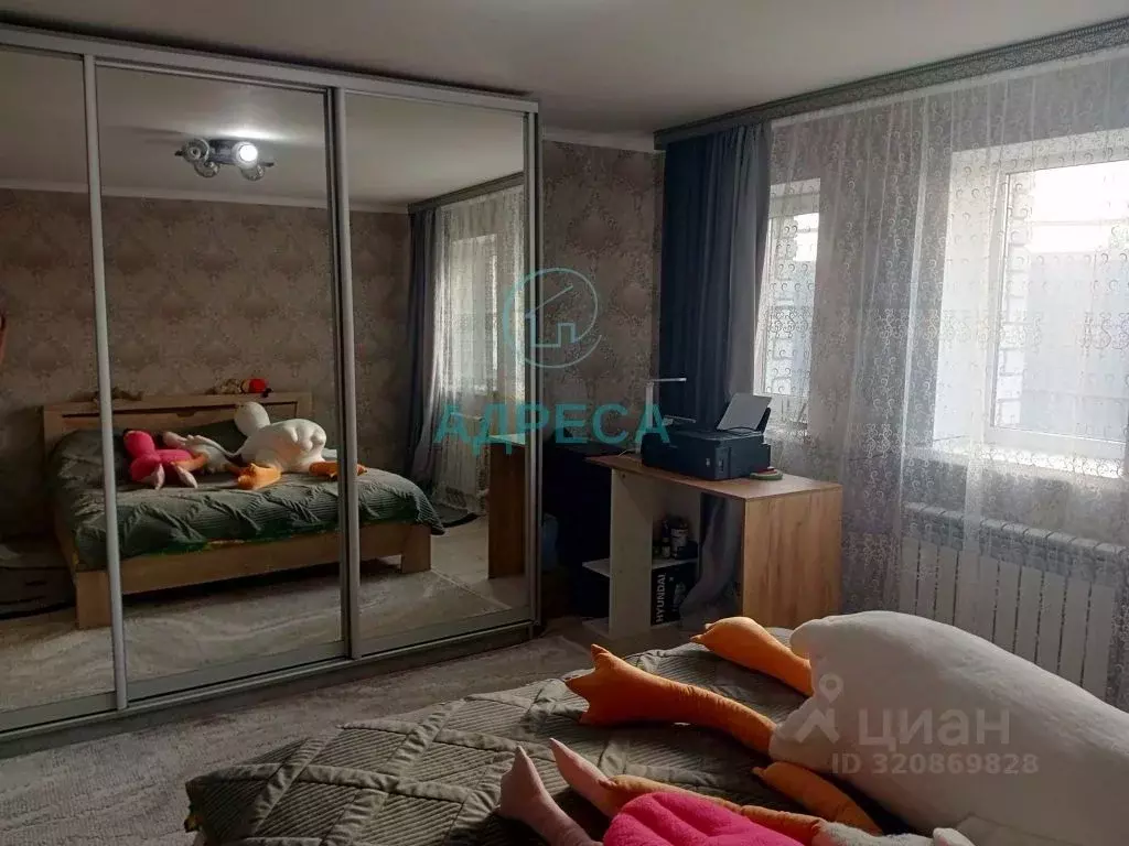 Дом в Белгородская область, Поселок Чернянка городское поселение, ... - Фото 1