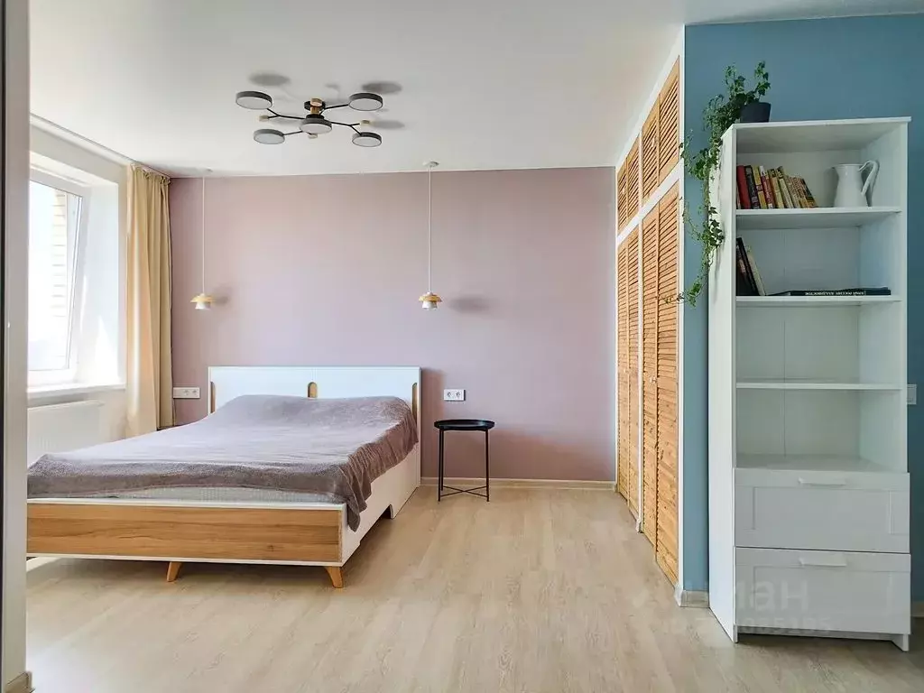 Студия Приморский край, Владивосток ул. Феодосийская, 35 (40.0 м) - Фото 1