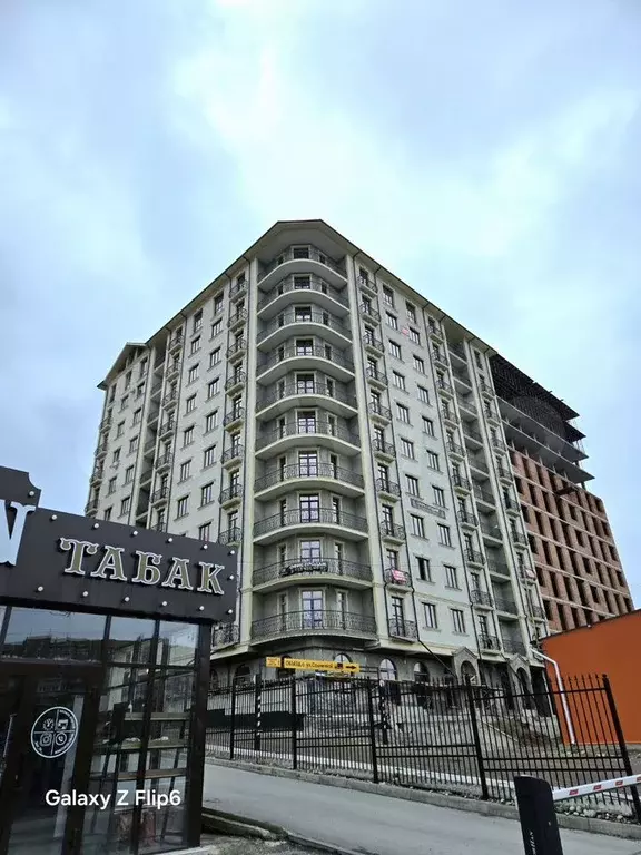 1-к. квартира, 52 м, 2/12 эт. - Фото 0