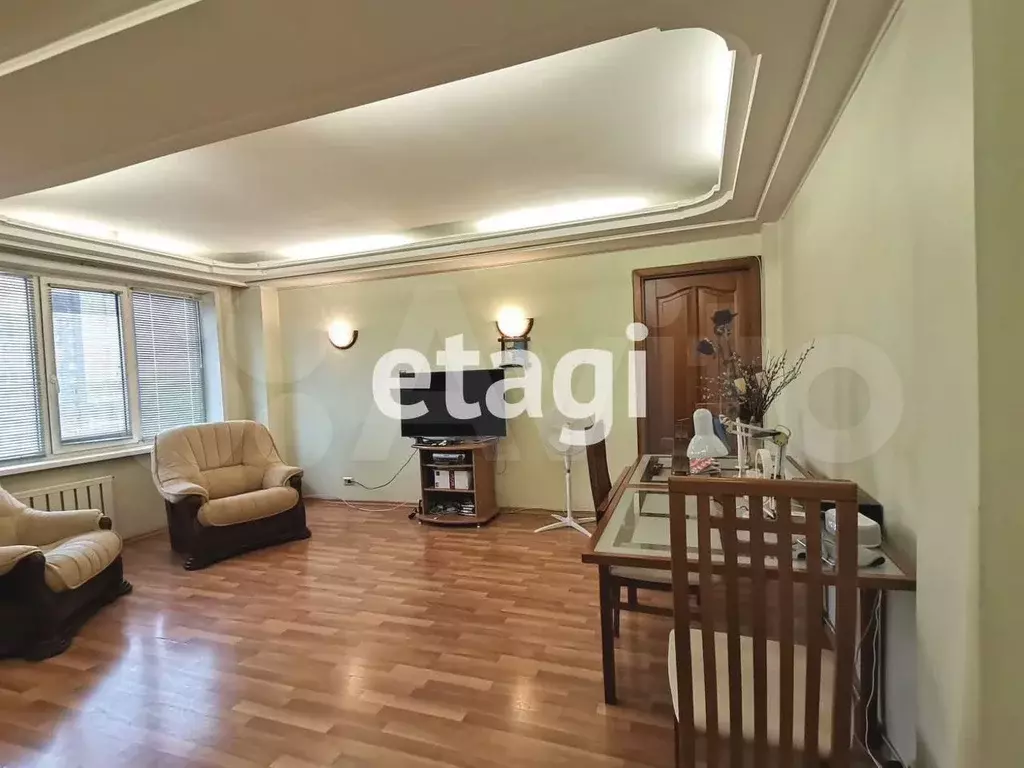 3-к. квартира, 75 м, 8/9 эт. - Фото 1