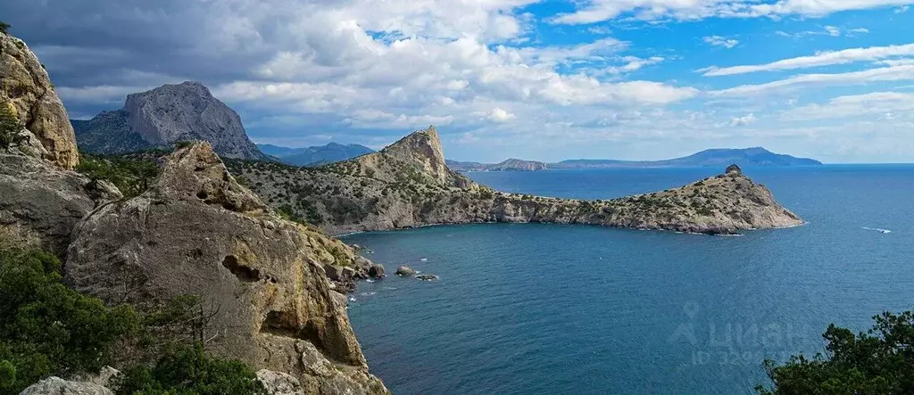 Участок в Крым, Судак ул. Вишневая (4.4 сот.) - Фото 1
