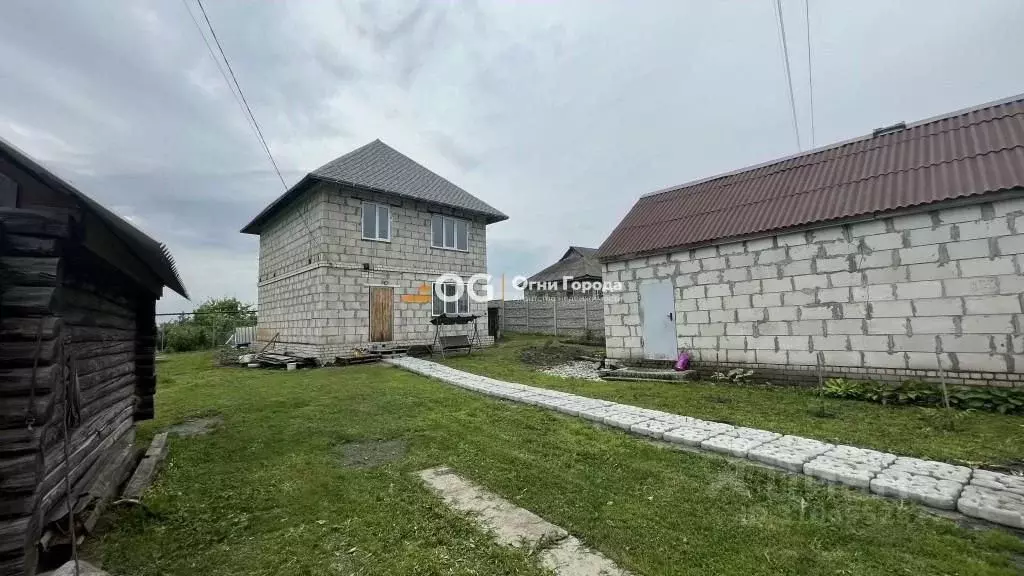 Дом в Брянская область, Брянский район, Глинищевское с/пос, д. Титовка ... - Фото 0