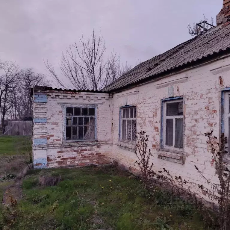 Дом в Краснодарский край, Щербиновское с/пос, пос. Щербиновский ул. ... - Фото 1