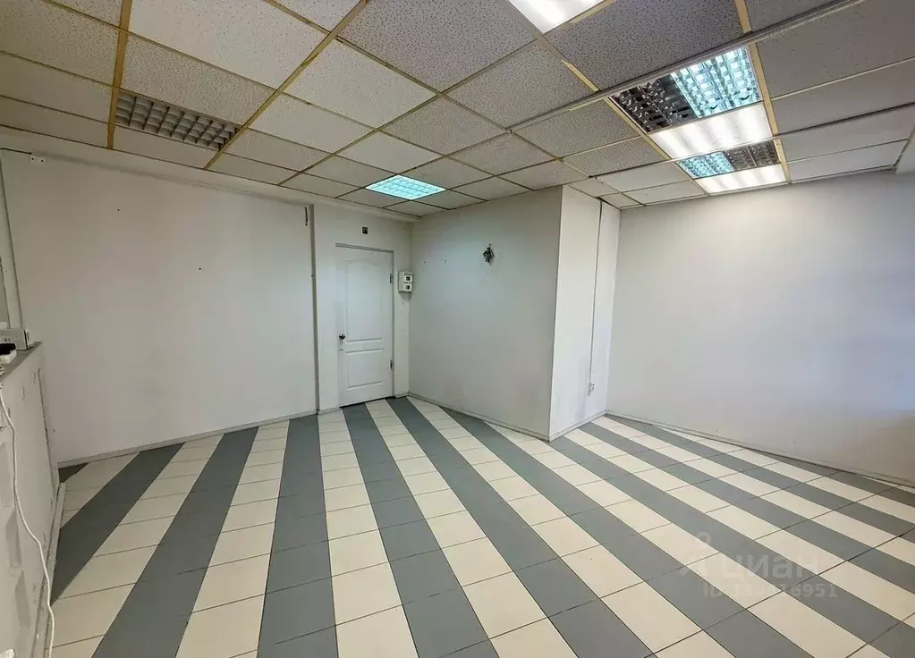 Офис в Свердловская область, Екатеринбург ул. 8 Марта, 28к2 (21 м) - Фото 1