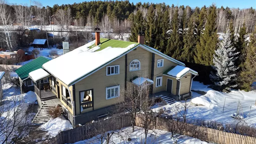 Дом в Свердловская область, Сысертский муниципальный округ, с. Щелкун ... - Фото 1