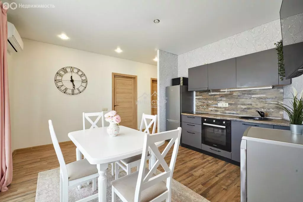 1-комнатная квартира: Челябинск, Лесопарковая улица, 8 (45.5 м) - Фото 2