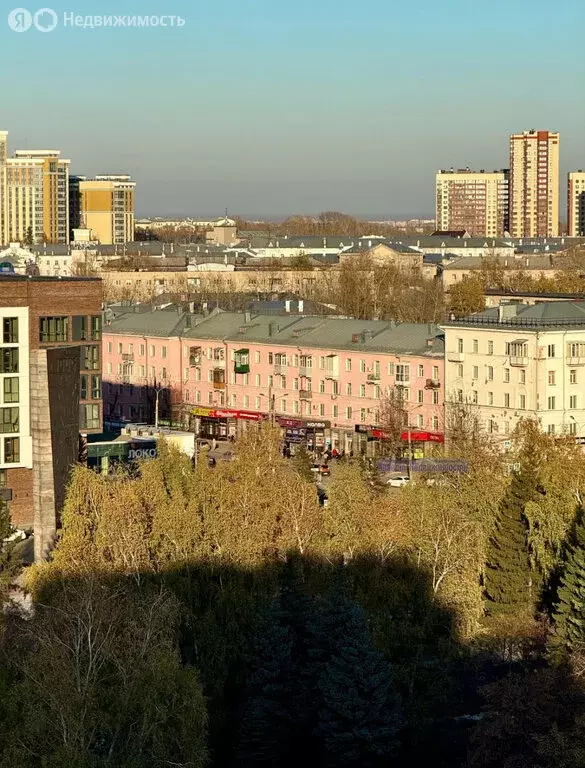 3-комнатная квартира: Барнаул, проспект Строителей, 25 (75.4 м) - Фото 1