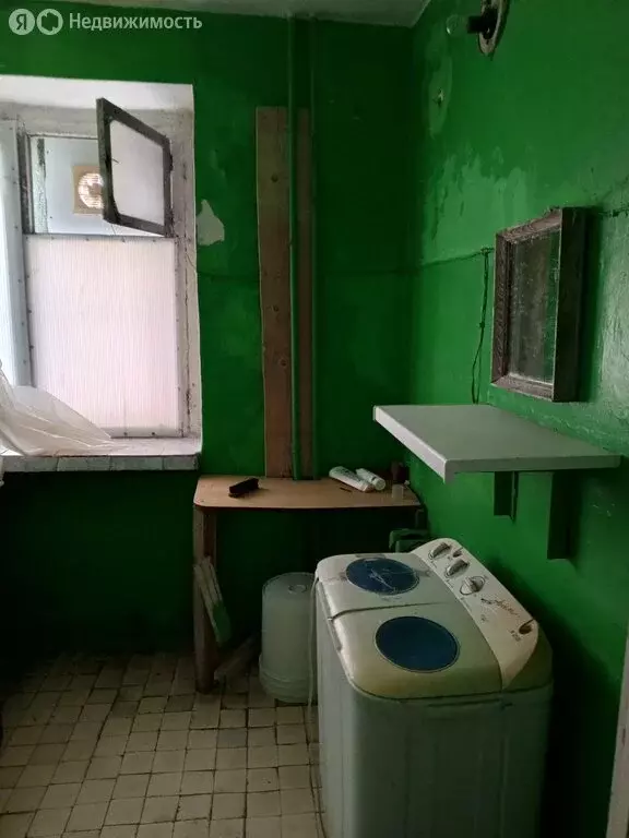 2-комнатная квартира: Мурманск, улица Шмидта, 47 (38 м) - Фото 1