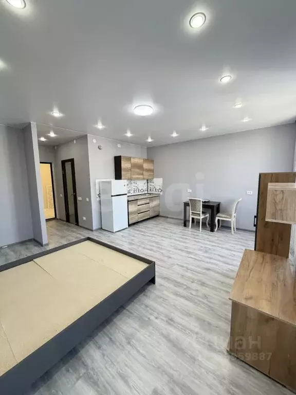 Студия Сахалинская область, Южно-Сахалинск просп. Мира, 381 (34.0 м) - Фото 1