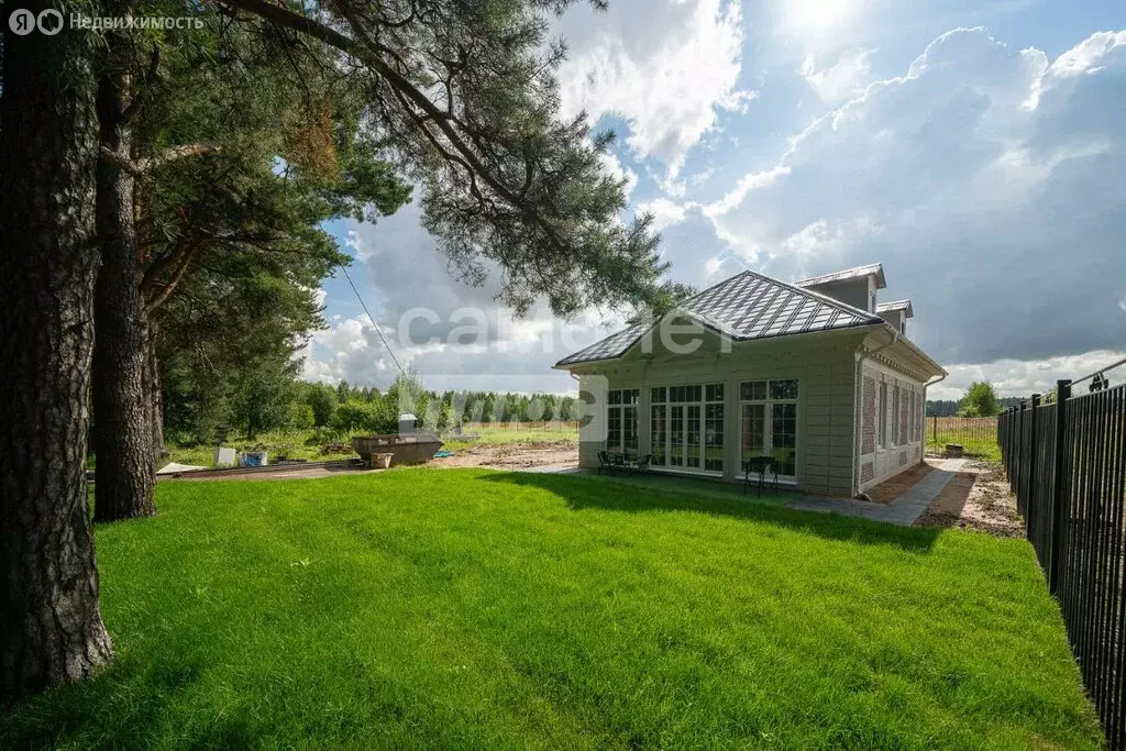Дом в село Жаворонки, Болотная улица (160 м) - Фото 0