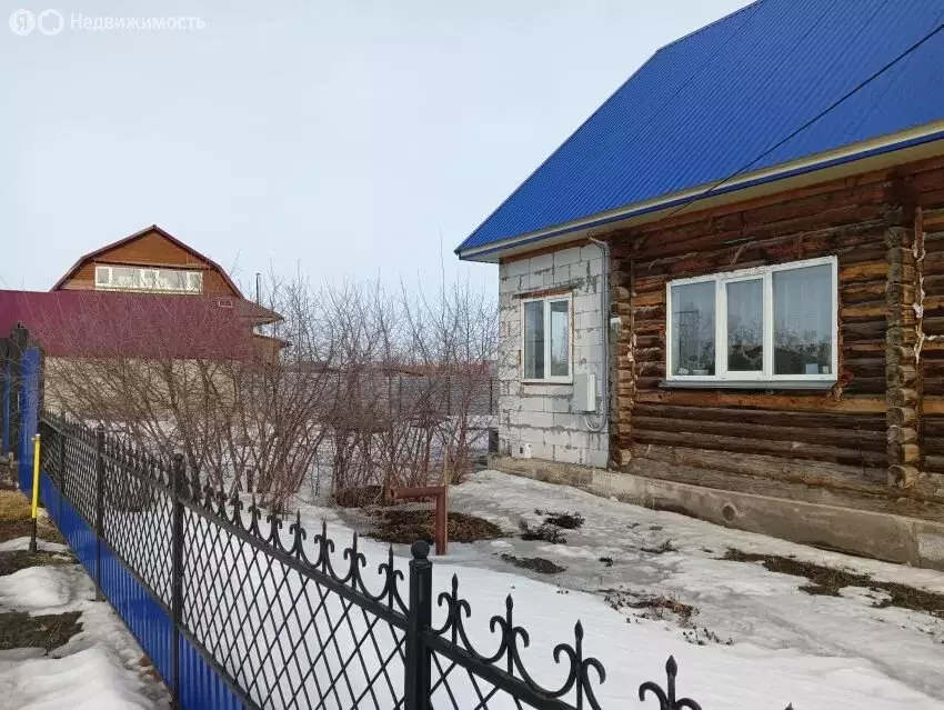 Дом в село Глядянское, улица Карла Маркса (80 м) - Фото 1