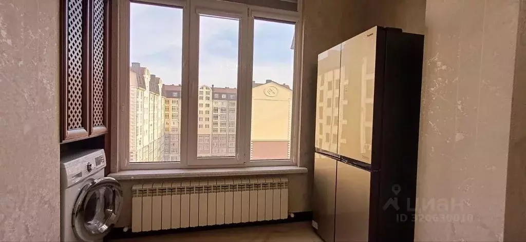 2-к кв. Кабардино-Балкария, Нальчик ул. Тлостанова, 32 (78.0 м) - Фото 1