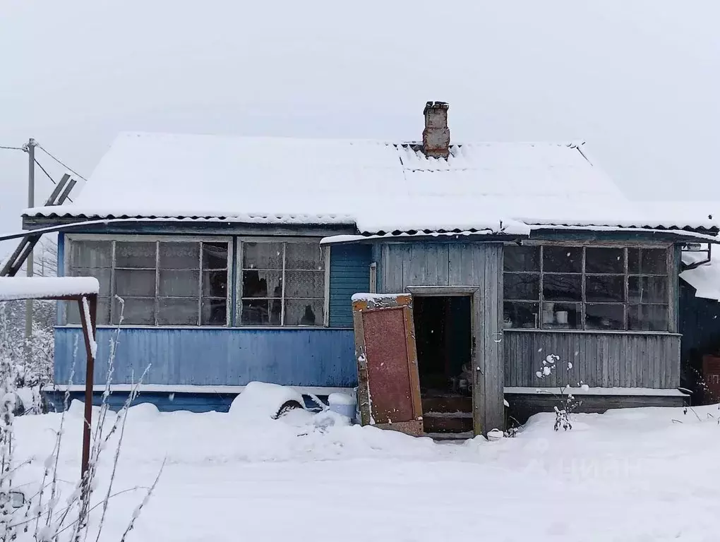 Дом в Новгородская область, Чудовский район, Успенское с/пос, д. ... - Фото 1