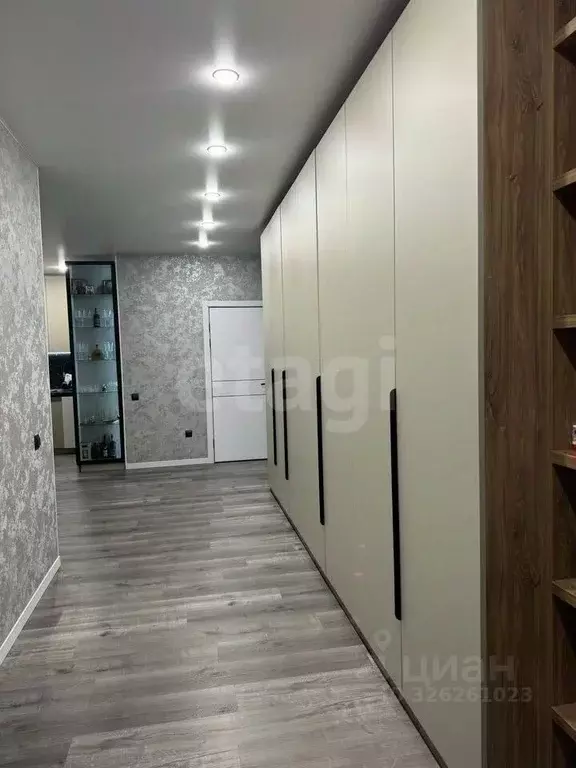 3-к кв. Бурятия, Улан-Удэ 142-й мкр, 6 (94.0 м) - Фото 1