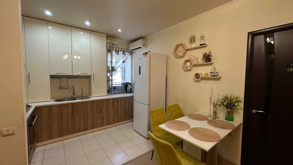 Продаётся 1-к квартира, 88 м - Фото 1
