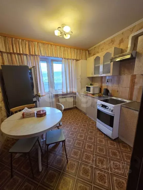 3-к кв. Сахалинская область, Южно-Сахалинск просп. Мира, 239 (61.0 м) - Фото 1