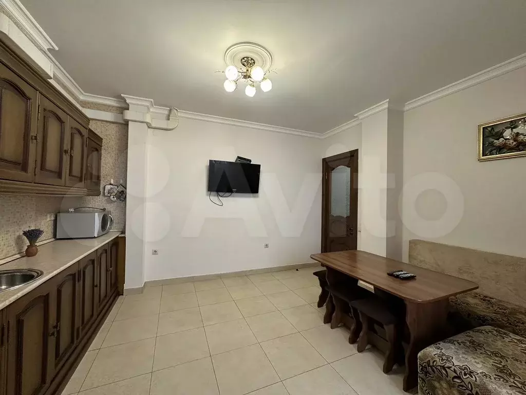 2-к. квартира, 85 м, 2/9 эт. - Фото 1