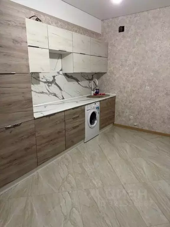 2-к кв. Дагестан, Кизилюрт ул. Имама Газимагомеда, 21 (54.0 м) - Фото 1