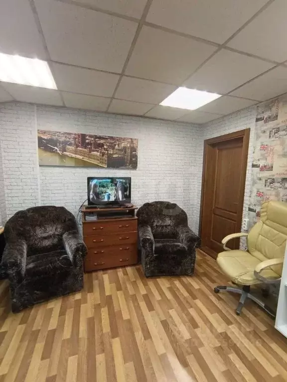 Офис в Красноярский край, Красноярск Брянская ул., 11 (22 м) - Фото 1