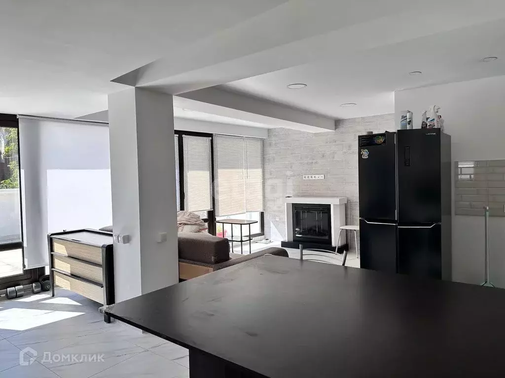 Продаётся квартира-студия, 70 м - Фото 1