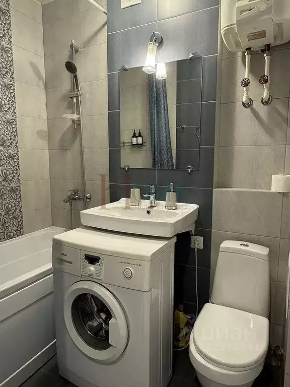 1-к кв. Новосибирская область, Новосибирск ул. Якушева, 33/1 (44.0 м) - Фото 2