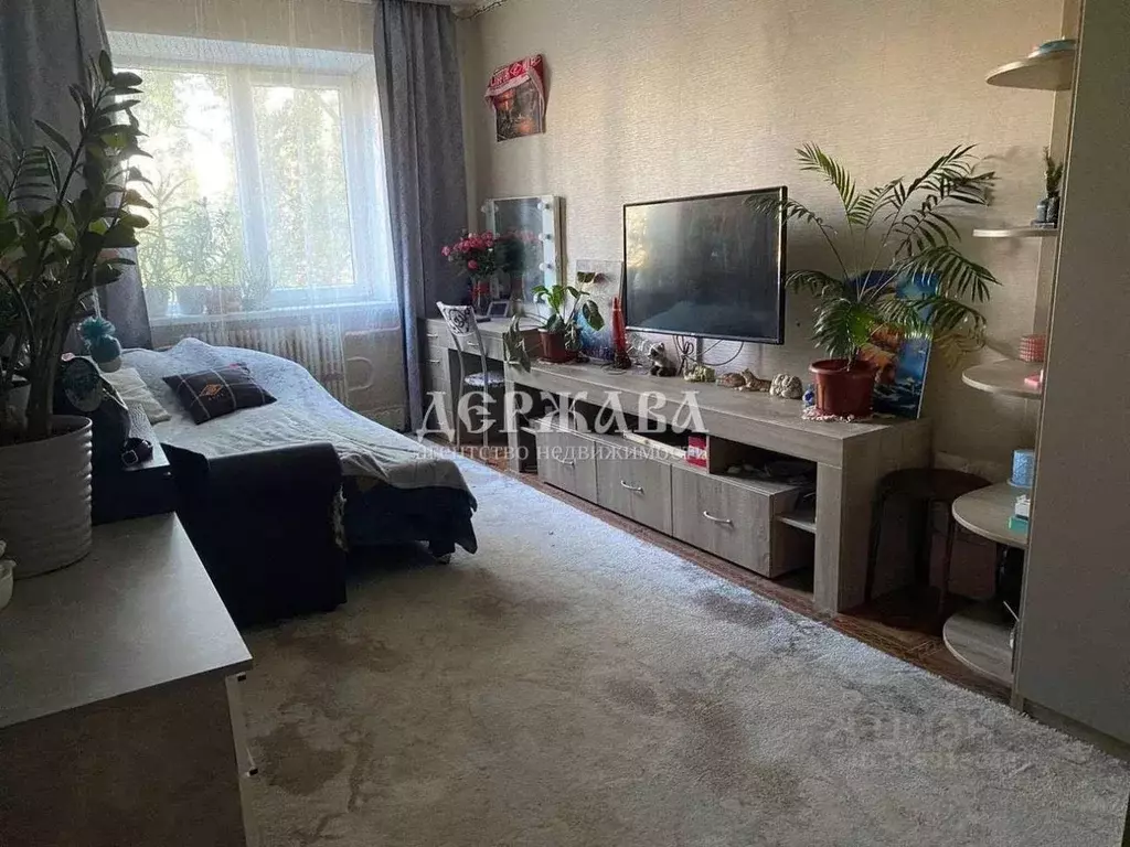 2-к кв. Белгородская область, Старый Оскол Конева мкр, 6А (32.0 м) - Фото 1