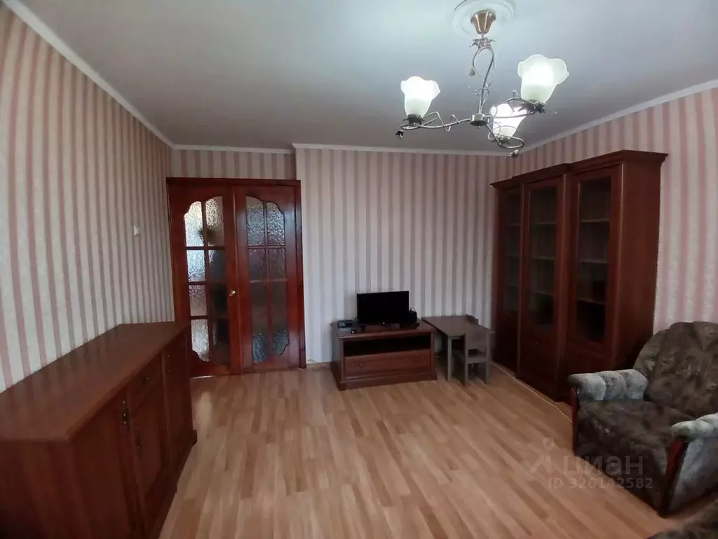 4-к кв. Калужская область, Киров Пролетарская ул., 38 (73.5 м) - Фото 2