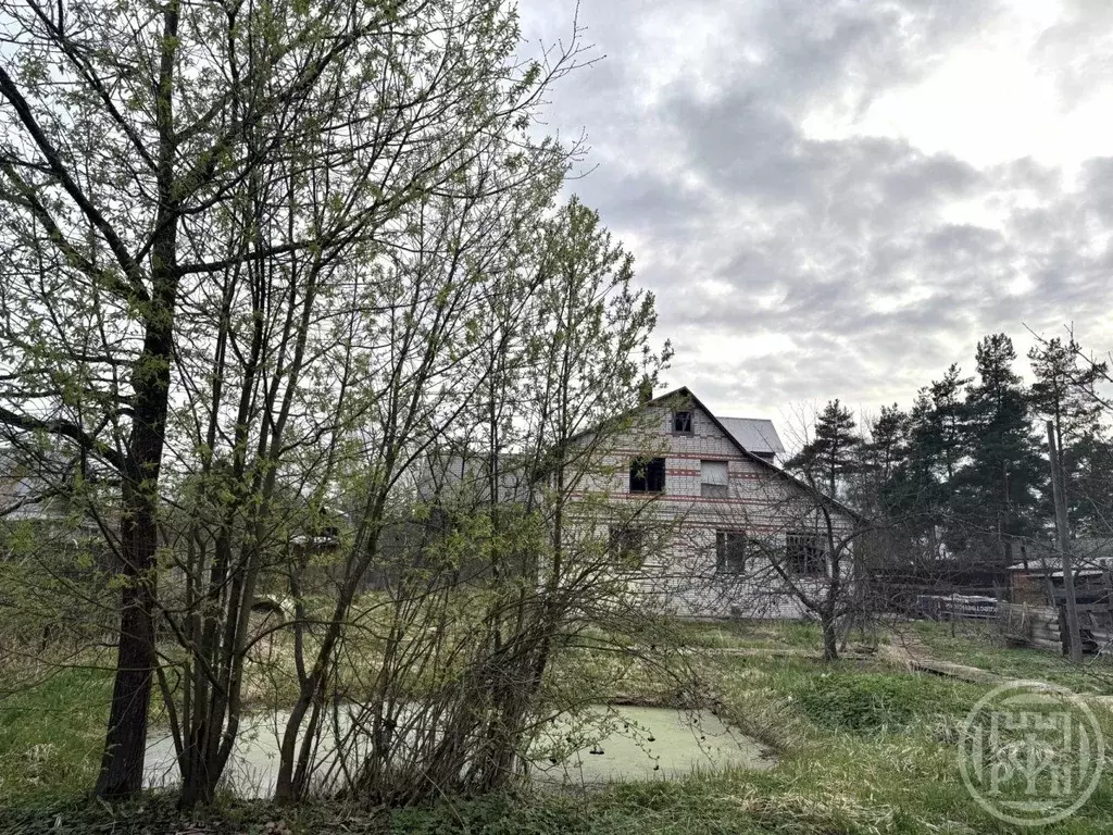 Дом в Ленинградская область, Гатчинский район, Вырица городской ... - Фото 1
