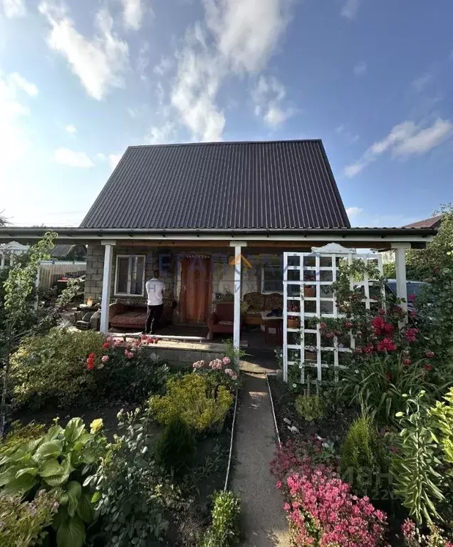 Дом в Саратовская область, Балаковский район, Натальинское ... - Фото 1