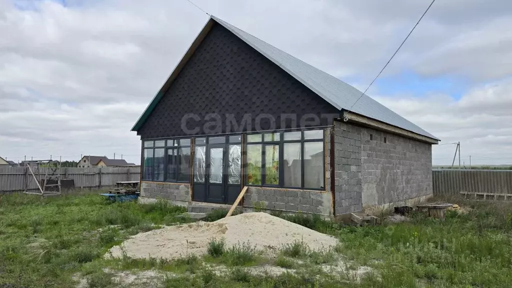 Дом в Оренбургская область, Соль-Илецк ул. Некрасова, 62 (120 м) - Фото 1