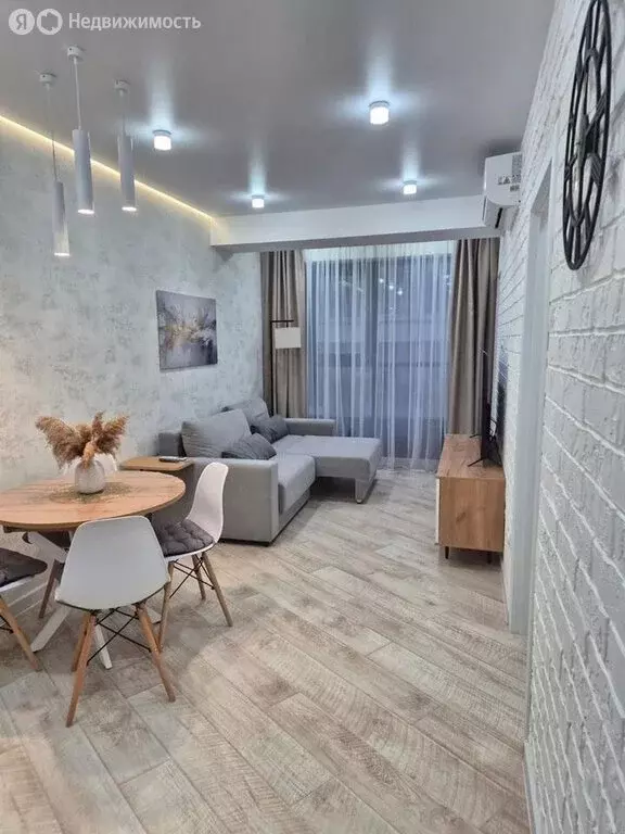 2-комнатная квартира: Сочи, Пластунская улица, 104А (36 м) - Фото 1