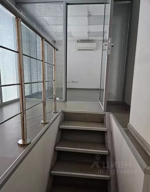 Помещение свободного назначения в Москва просп. Мира, 70 (113 м) - Фото 2