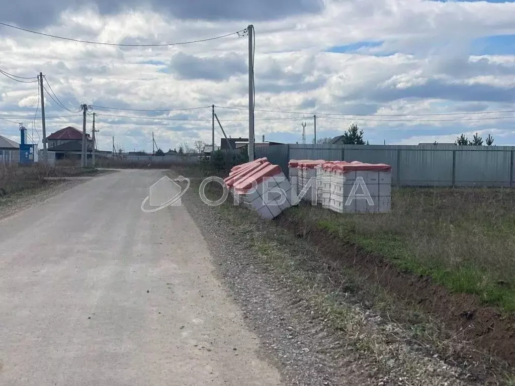 участок в тюменская область, тюменский район, д. зырянка (6.0 сот.) - Фото 1