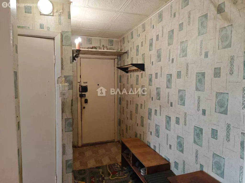 2-комнатная квартира: посёлок городского типа Полотняный Завод, ... - Фото 0