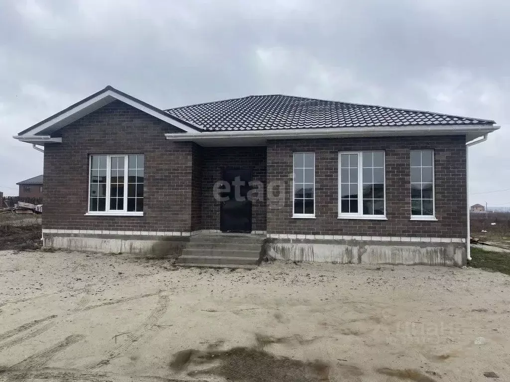 Дом в Курская область, Курский район, Новопоселеновский сельсовет, д. ... - Фото 0