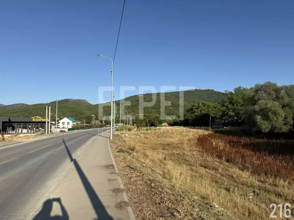 Участок в Севастополь с. Павловка, ул. Родниковская, 12Б (10.0 сот.) - Фото 1
