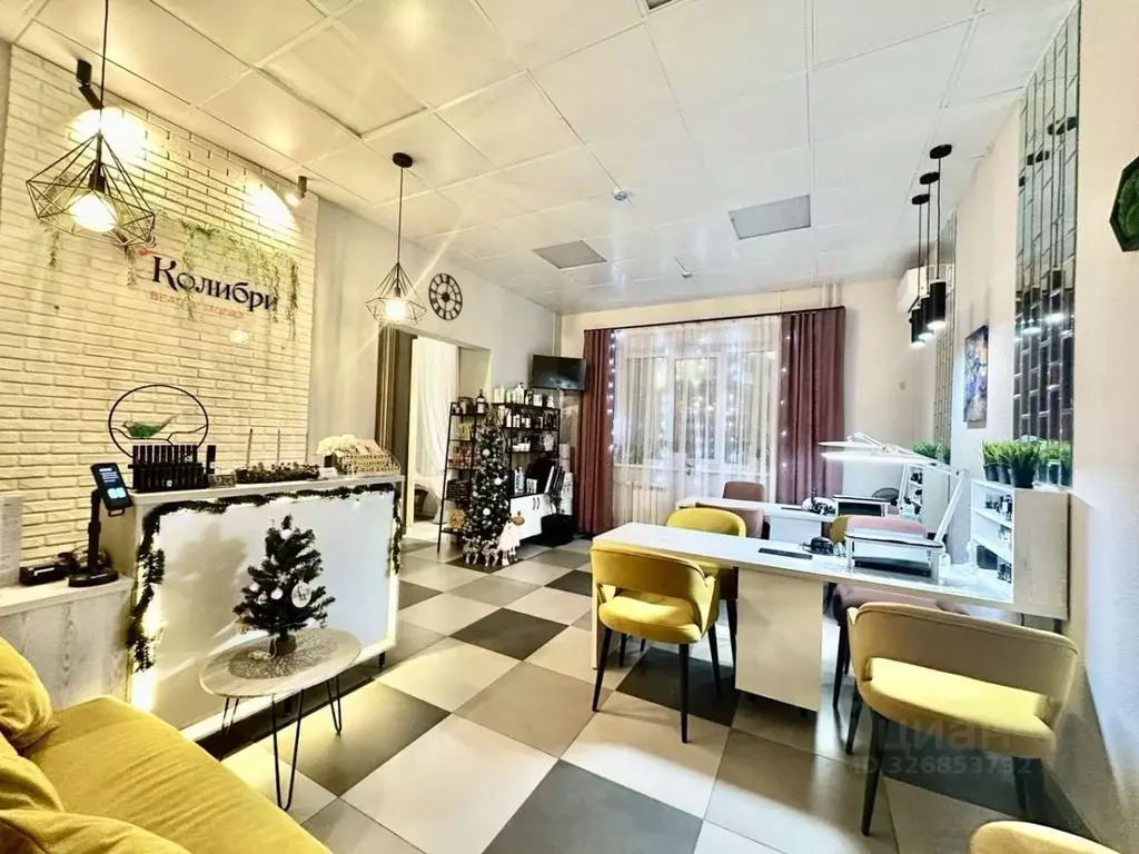 Помещение свободного назначения в Курская область, Курск просп. ... - Фото 1