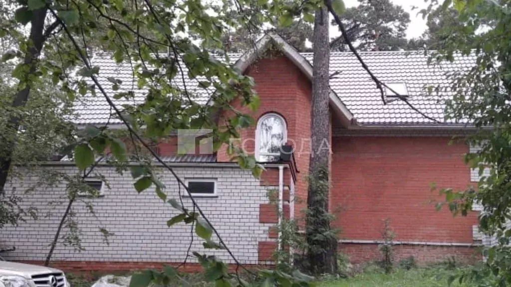 Дом в Алтайский край, Барнаул ул. Мамонтова, 361 (258 м) - Фото 0